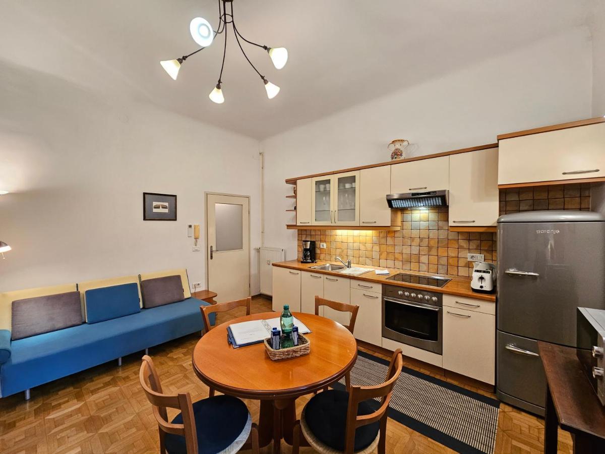Spacious Central Studio Nika 2 Tour As Ljubljana Ngoại thất bức ảnh